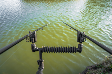 Korum XS Two Rod Feeder Arm & Rest