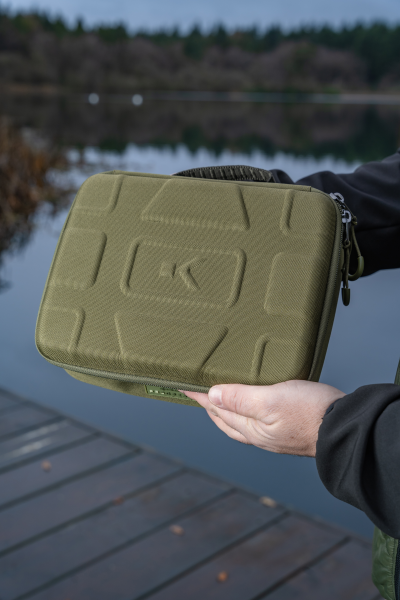 Korum Progress Hardcase Tasche 4l